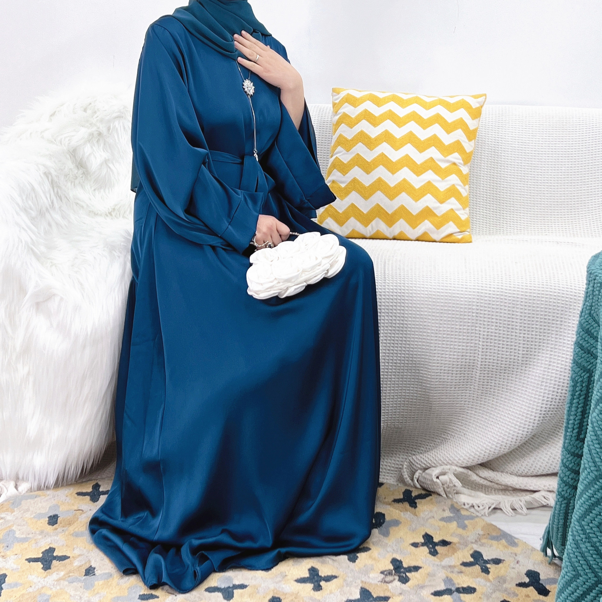 Ramadan Muslim Fashion Hijab Dress Eid Satin Abaya Dubai Turkey Islam Clothing Basic Closed Abayas for Women African Kaftan Robe