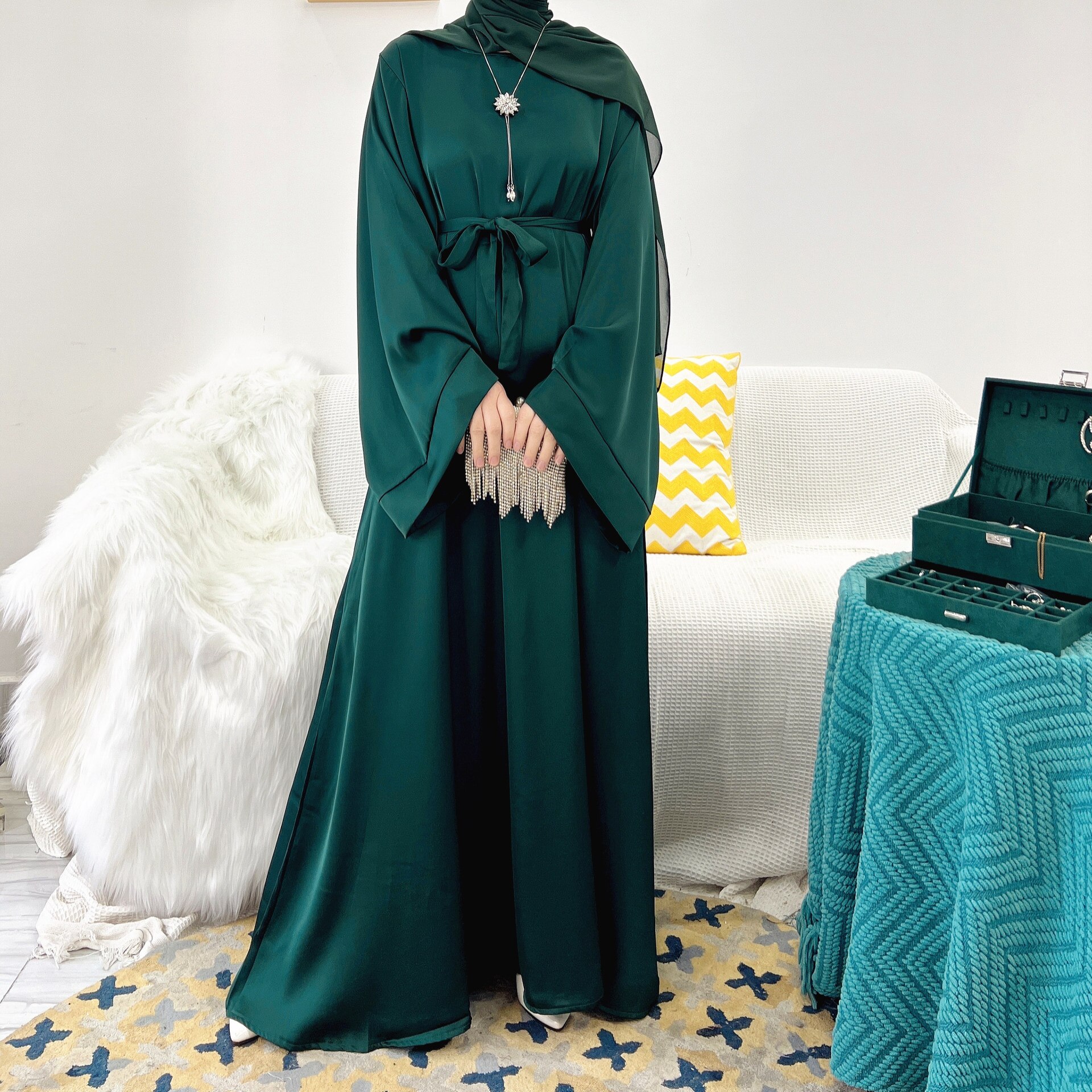 Ramadan Muslim Fashion Hijab Dress Eid Satin Abaya Dubai Turkey Islam Clothing Basic Closed Abayas for Women African Kaftan Robe