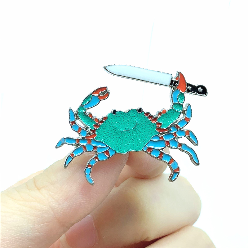 Green Crab Enamel Pin Clamp Knife Brooch Denim Jeans shirt bag Aquatic Animal Jewelry Gift for Friends Animal Lover