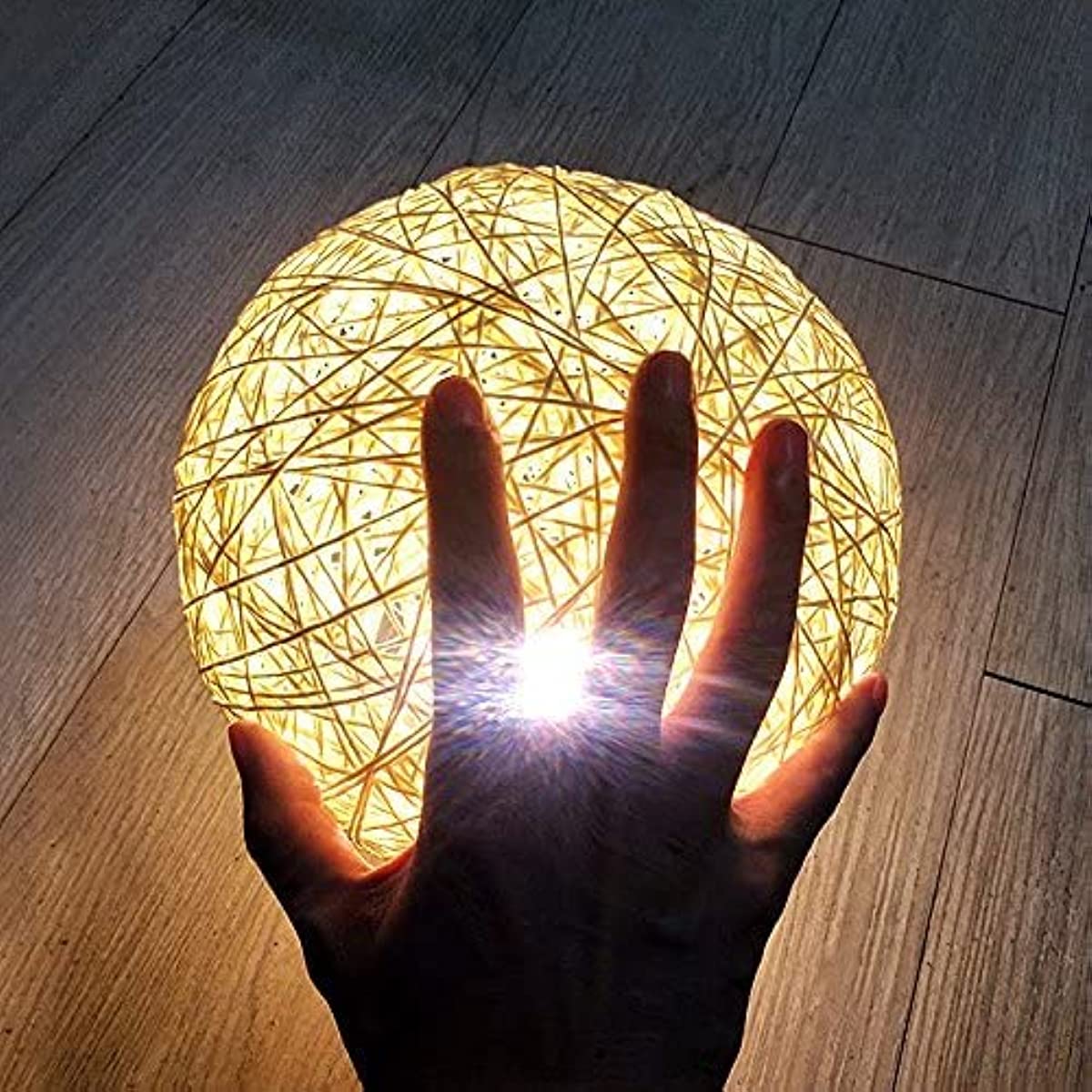 Creative LED Romantic Night Light INS Starry Table Lamp Bedroom Bedside Lights Fantasy Rattan Ball Moon Light Hotel Decorative