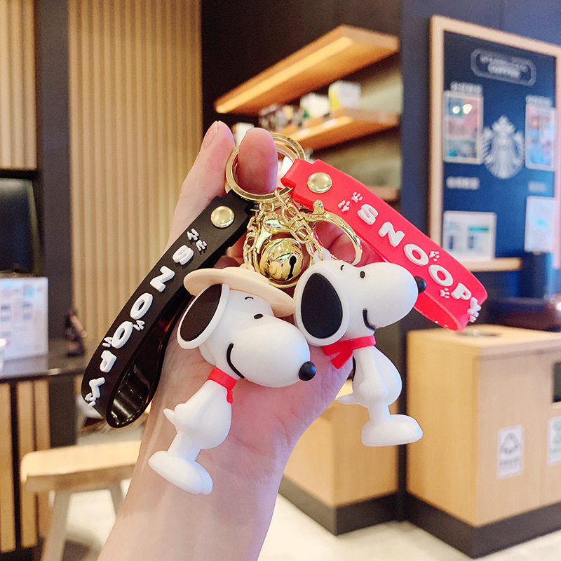 Disney Snoopy Keychain Key Pendant Stylish Backpack Pendant A Gift For Your Child's Friend A Variety of Styles Are Available Toy