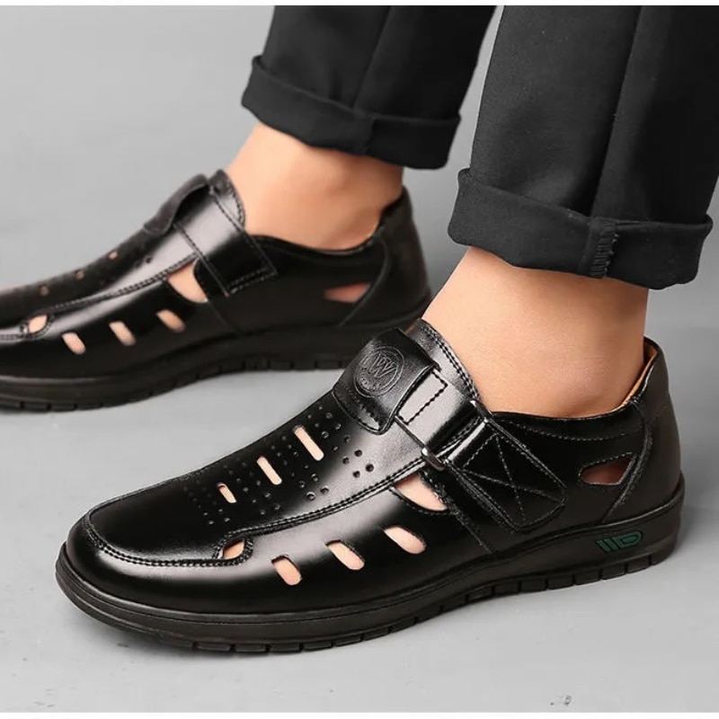 Summer Men Sandals Cozy Hollow Non-slip Soft Cool Lighted Breathable All-match Classic Wearable Fashion Casual Leather Sandals