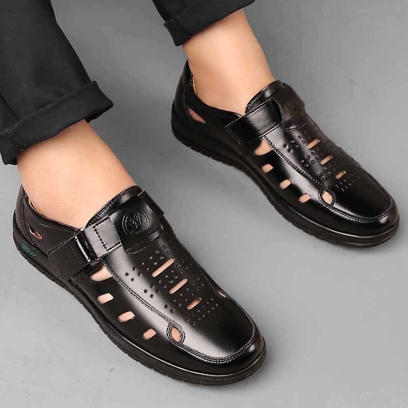 Summer Men Sandals Cozy Hollow Non-slip Soft Cool Lighted Breathable All-match Classic Wearable Fashion Casual Leather Sandals